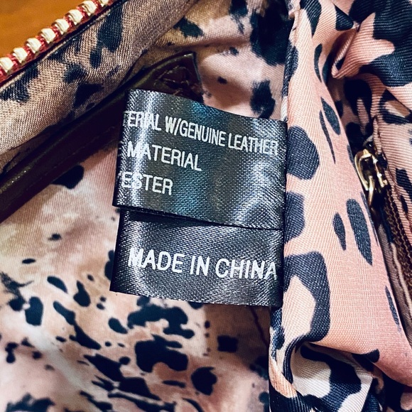 🌟2xHP🌟NWOT Sharif Bouclé 3D Floral Marsala Rose Leather Crossbody/Clutch Bag - Picture 9 of 16